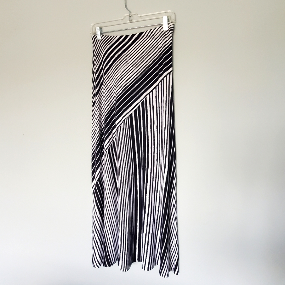 Christopher & Banks Navy & White Striped Maxi - Picture 2 of 6